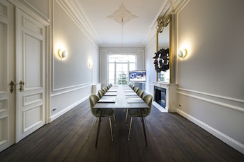 hotel de orangerie by cw hotel collection