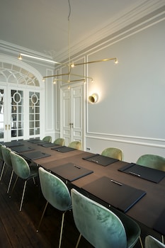 hotel de orangerie by cw hotel collection