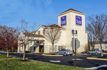 sleep inn and suites bensalem