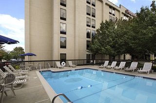 Hampton Inn Philadelphia-International Airport,Philadelphia International Airport>>New Philadelphia,3 star