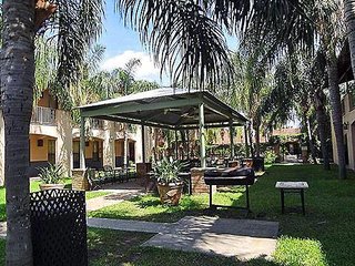 The Bungalows On Shary, Mission-Mcallen,Mission>>Mcallen,3 star