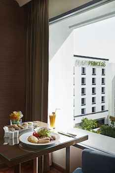 dusit princess srinakarin