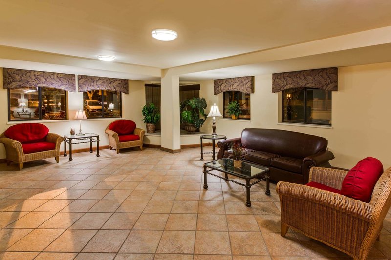 la quinta inn by wyndham tampa near busch gardens