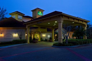 La Quinta Inn And Suites Usf - Busch Gardens,Tampa>>Cheval,3 star