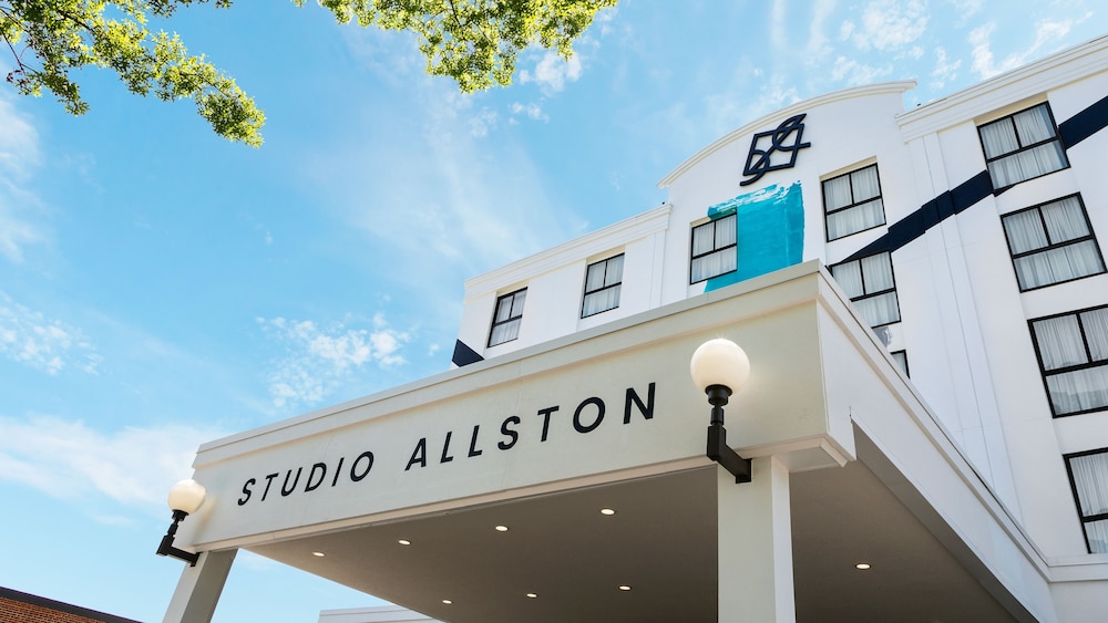 studio allston hotel