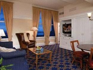 marriott vacation club pulse at custom house boston