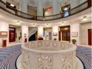 marriott vacation club pulse at custom house boston