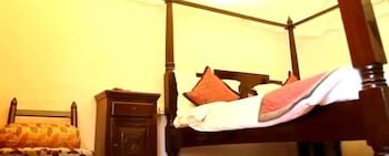 Dera Kumbhalgarh,,4 star