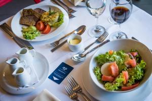 Hotel Presidente,Providencia>>Lo Contador,3 star
