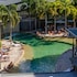 gilligans backpackers hotel and resort