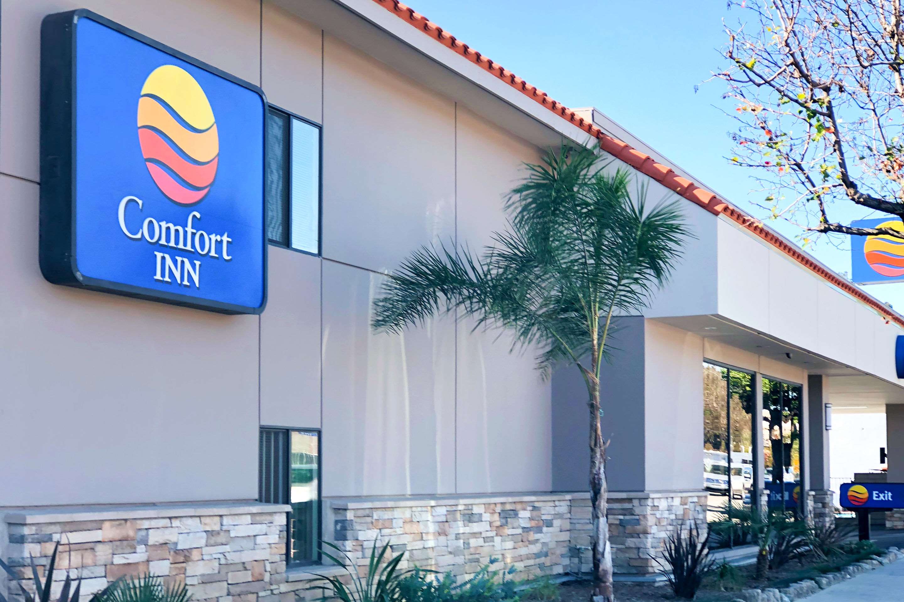 comfort inn near old town pasadena in eagle rock