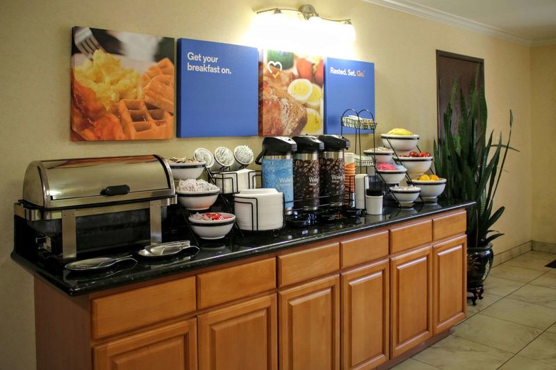 comfort inn near old town pasadena in eagle rock