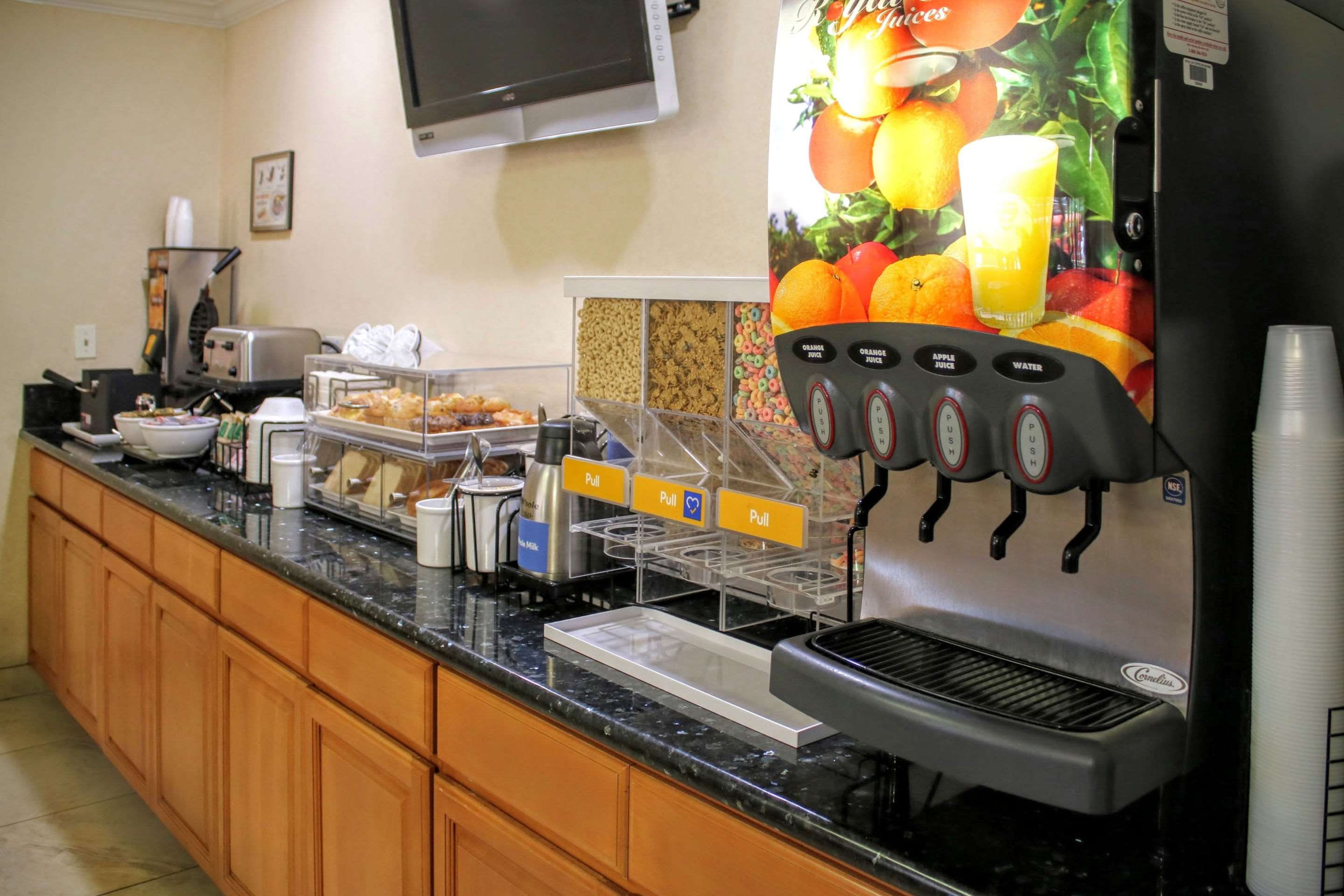 comfort inn near old town pasadena in eagle rock