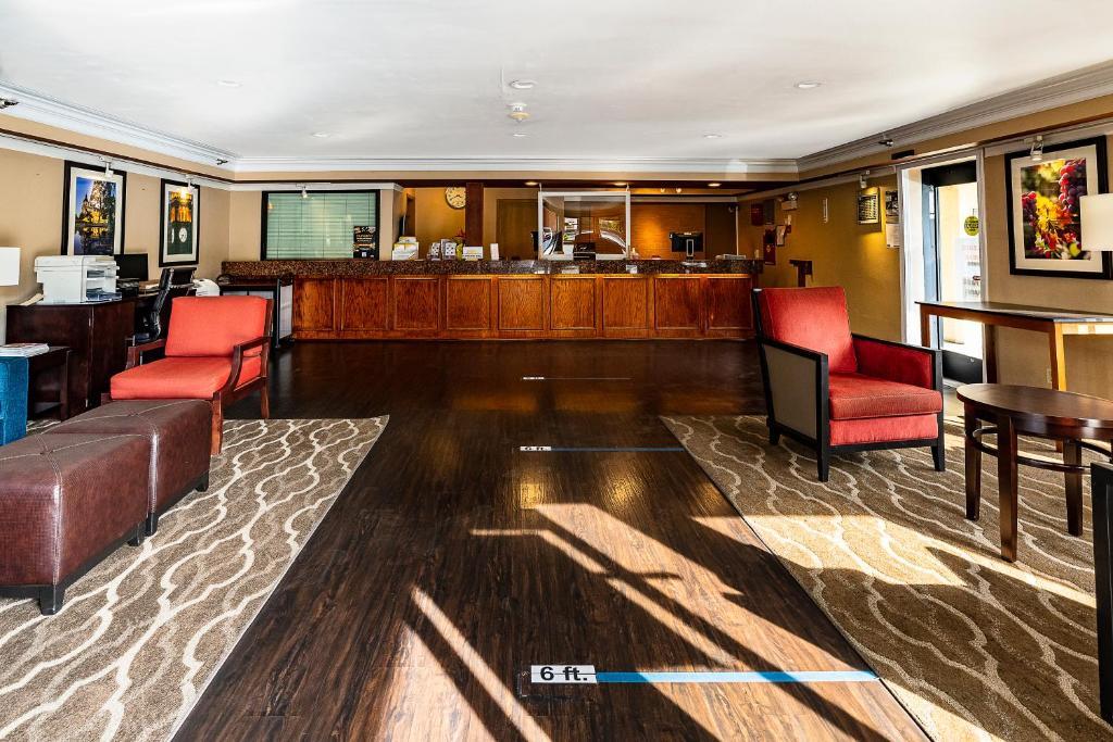 Hyland Inn Pasadena Civic Auditorium,East Pasadena>>Burbank,3 star