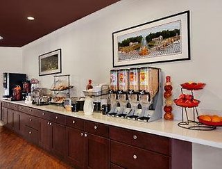 Ramada By Wyndham Torrance,Los Angeles>>Lomita,2.5 star