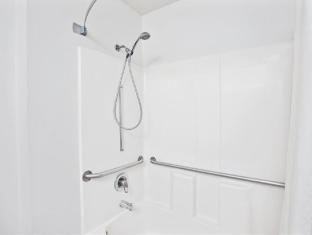 super 8 by wyndham hollywood la area