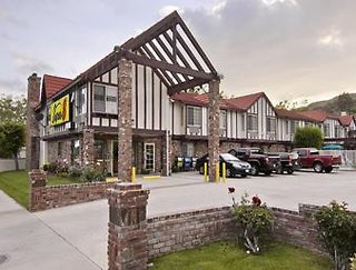 Super 8 By Wyndham Santa Clarita/Valencia,Los Angeles>>Canyon Country,2 star