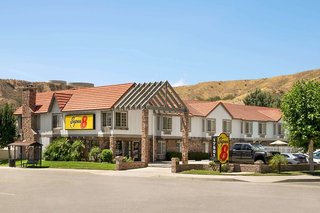 super 8 by wyndham santa clarita valencia