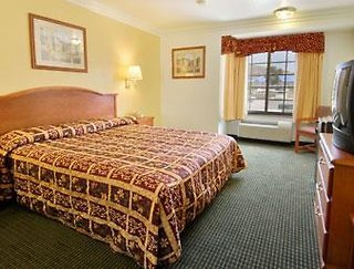super 8 by wyndham santa clarita valencia