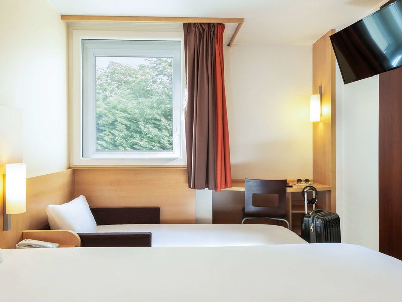 ibis marne la vallee emerainville