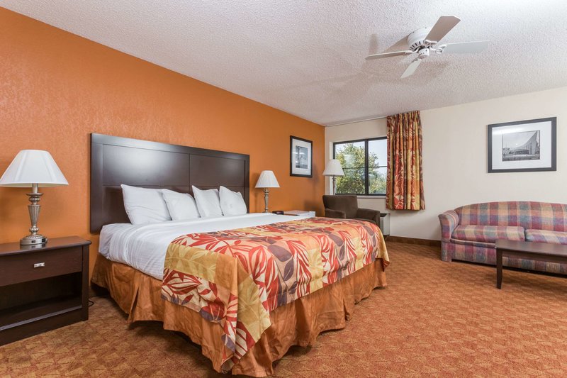 comfort inn and suites