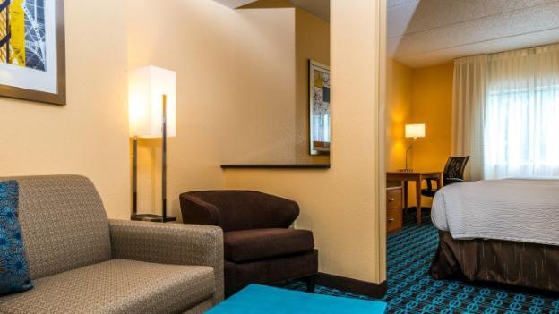 fairfield inn and suites by marriott nashville at opryland