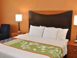 fairfield inn and suites by marriott nashville at opryland
