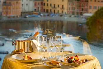 hotel vis a vis