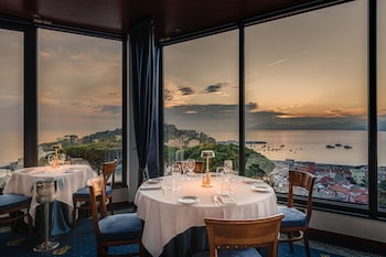 hotel vis a vis