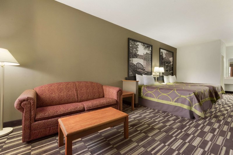 super 8 by wyndham chatsworth dalton