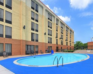 red roof inn nashville music city