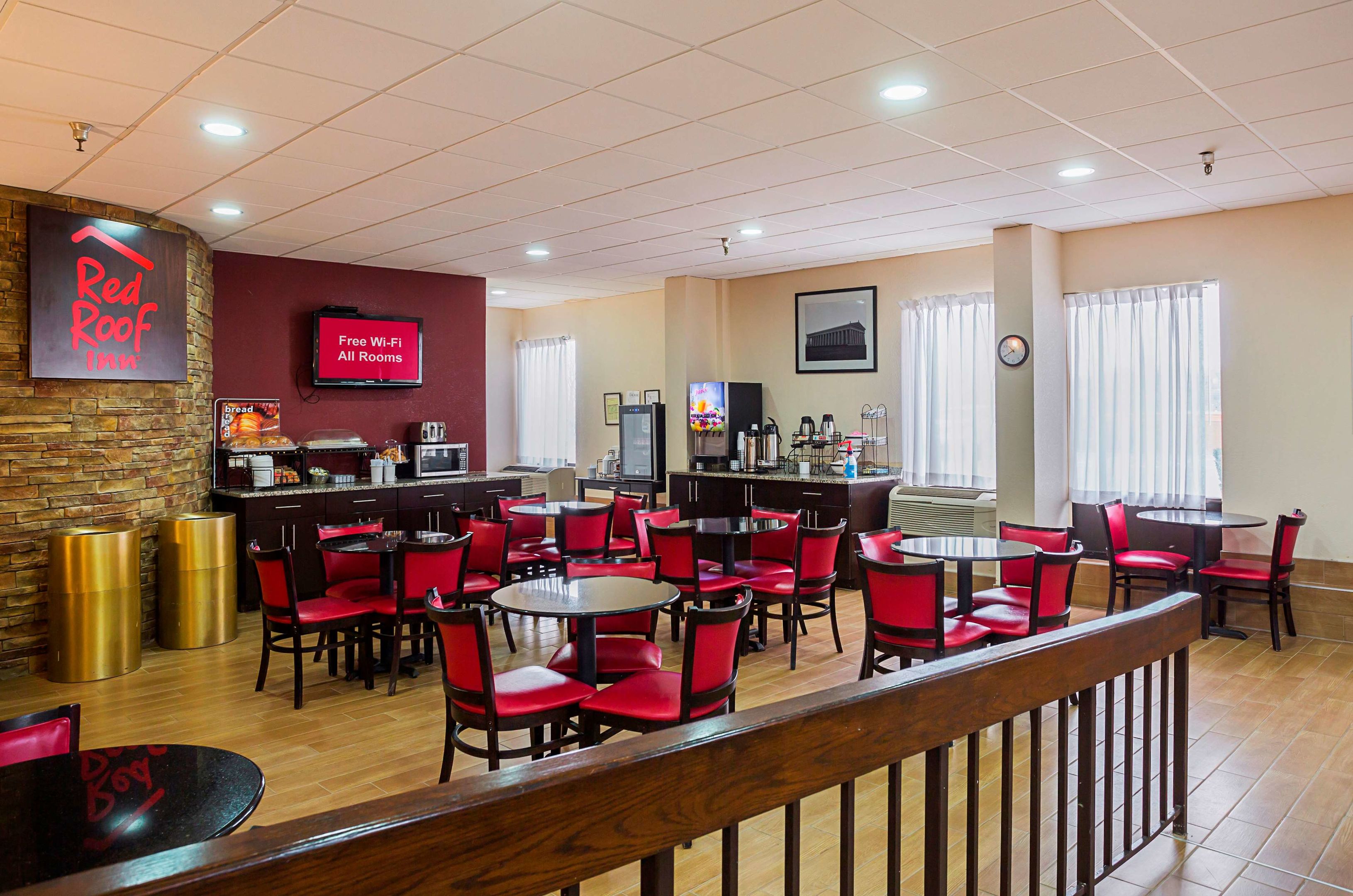 red roof inn nashville music city