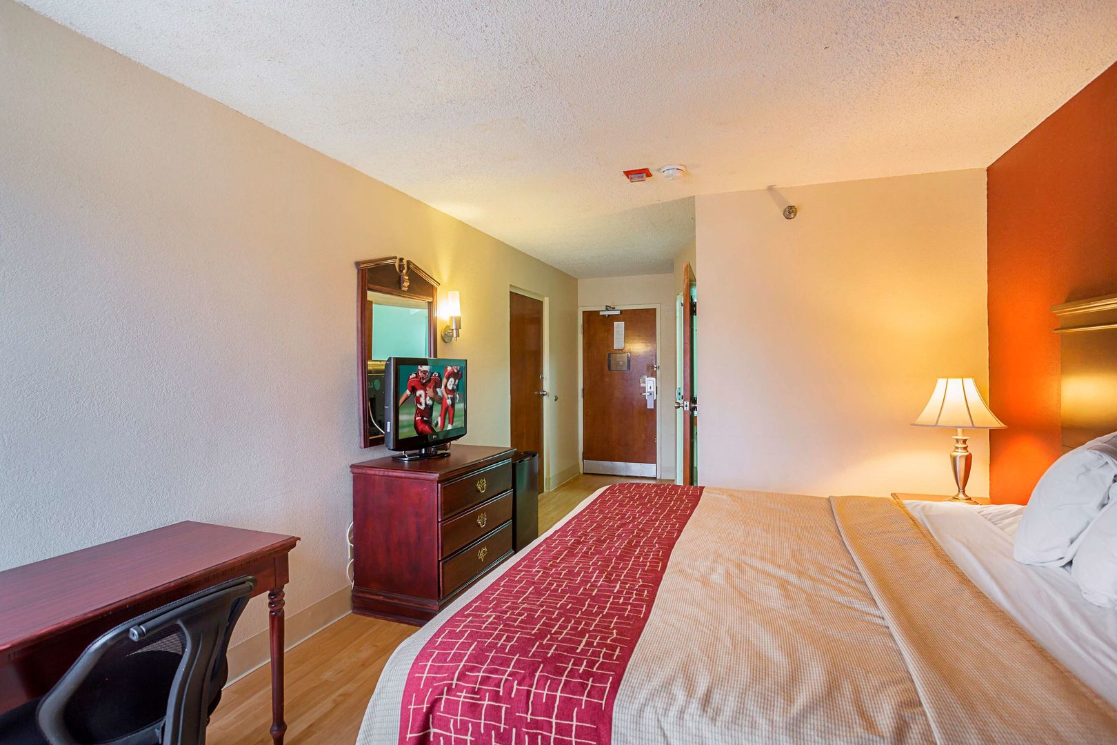 red roof inn nashville music city