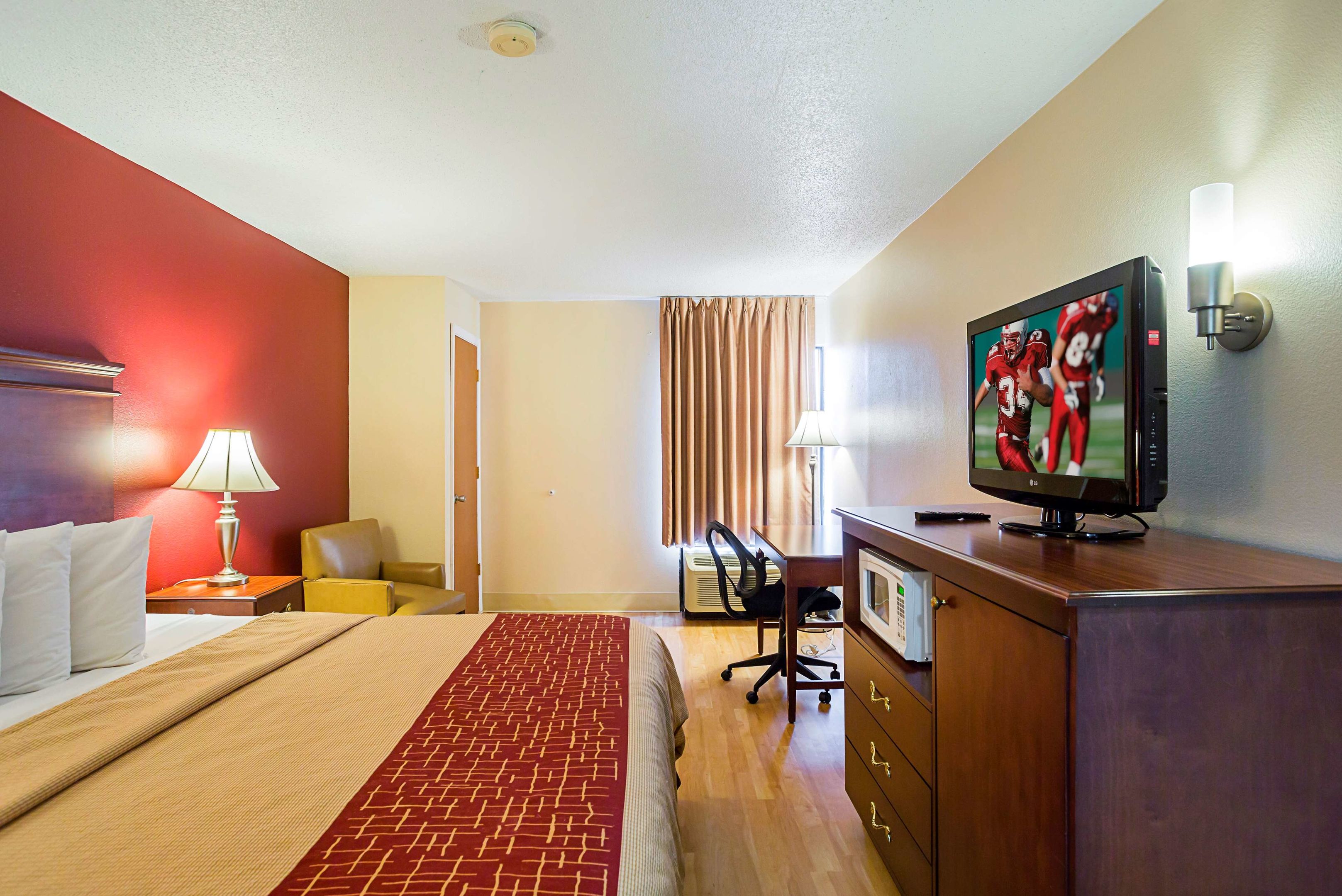 red roof inn nashville music city