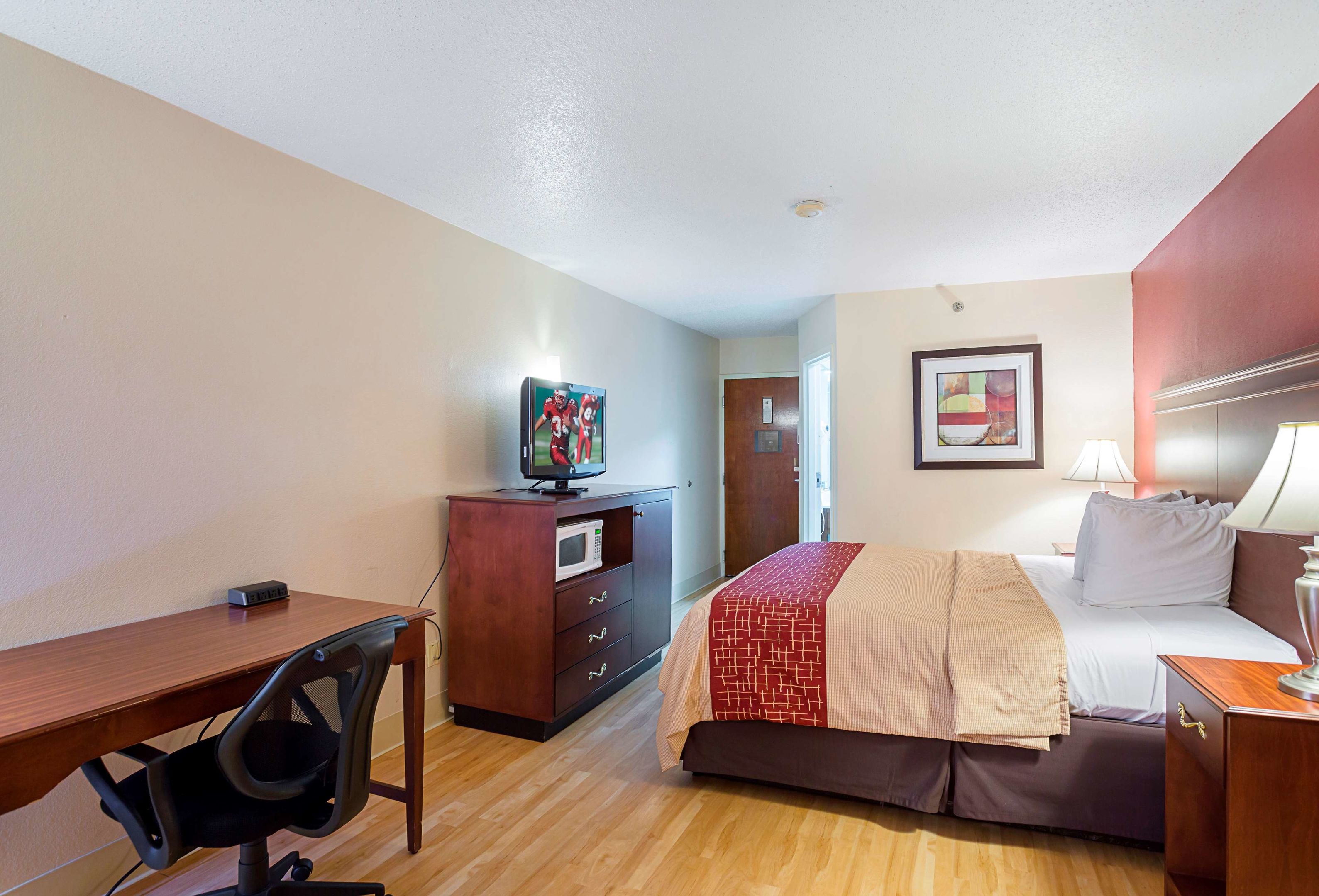 red roof inn nashville music city