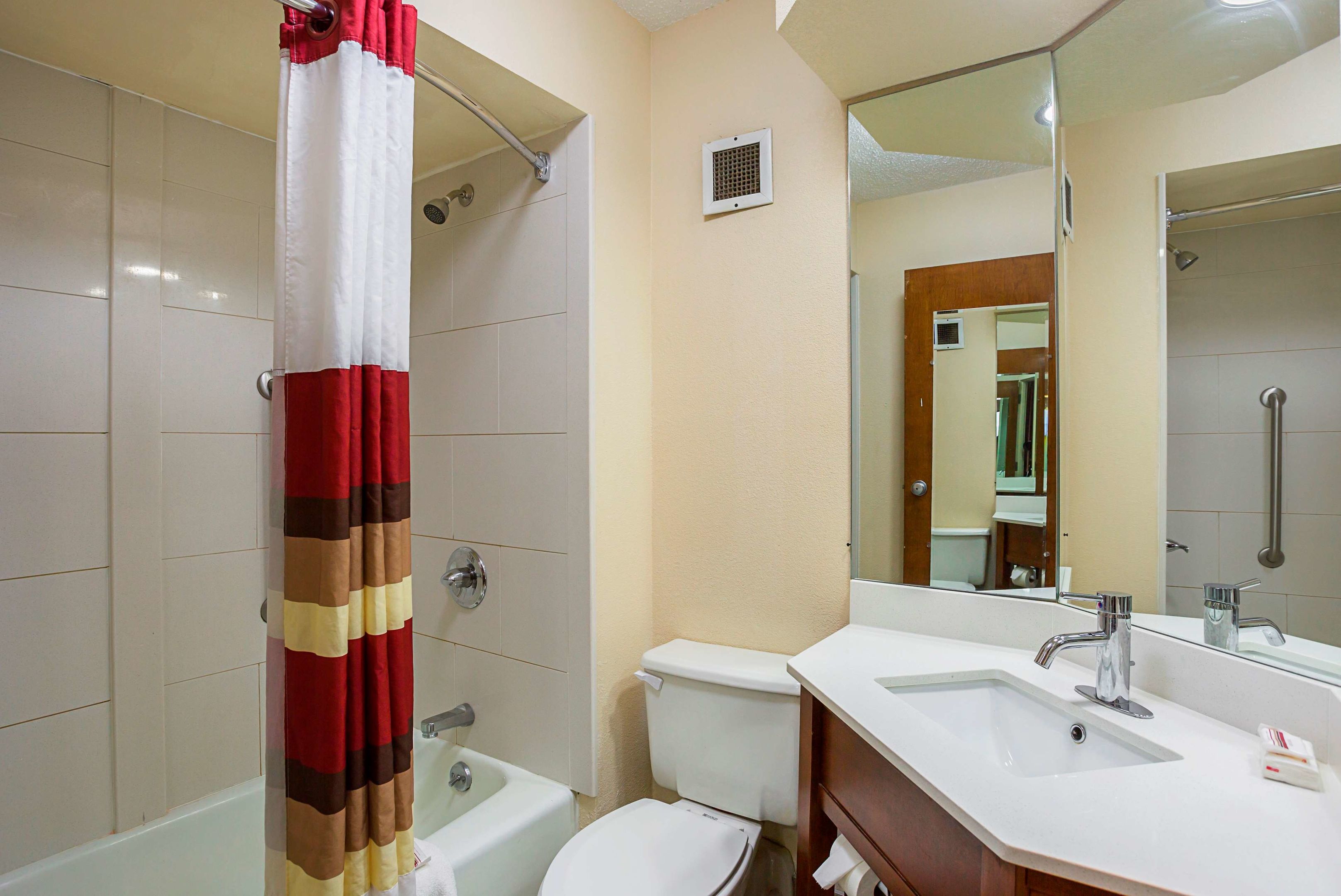 red roof inn nashville music city