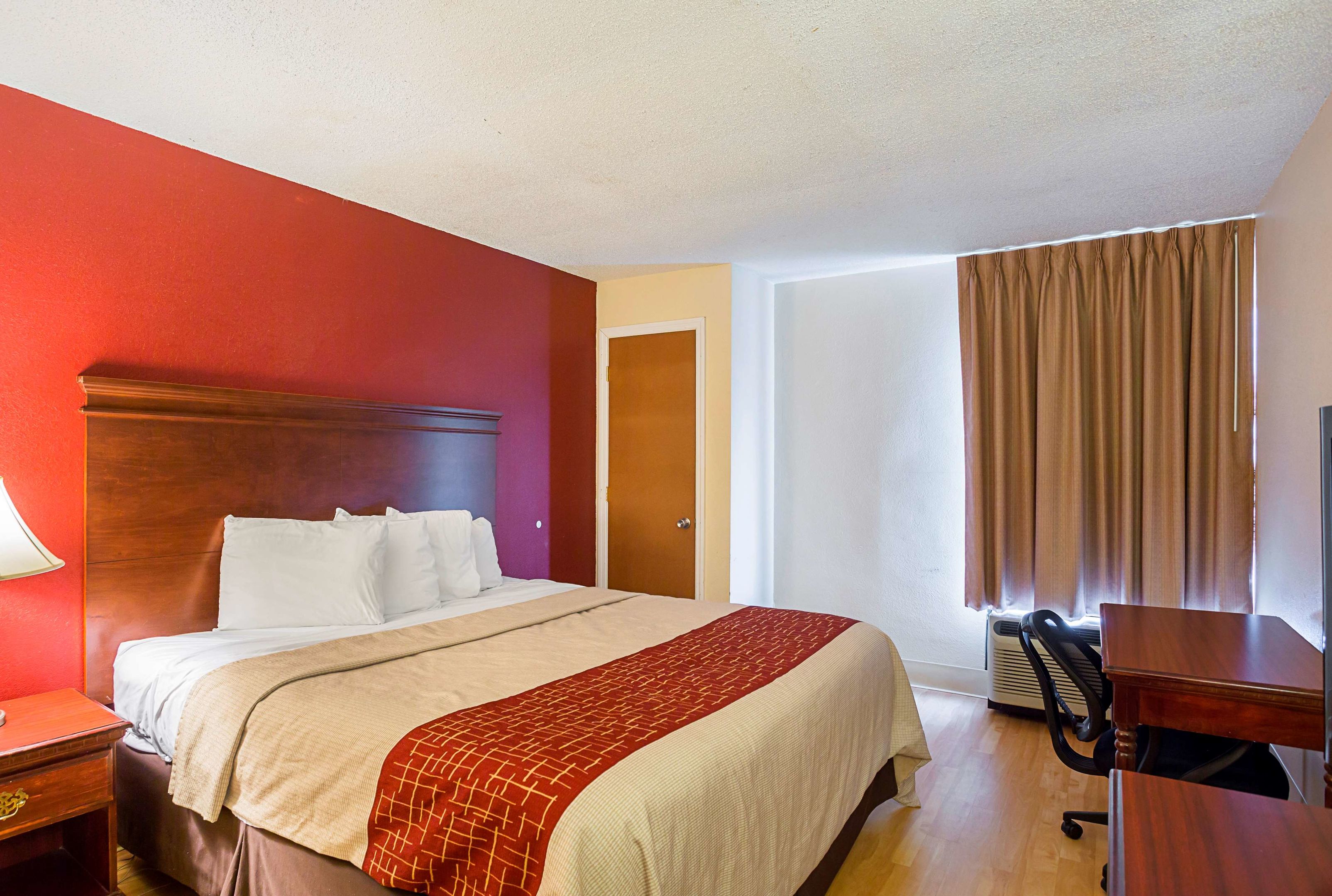 red roof inn nashville music city