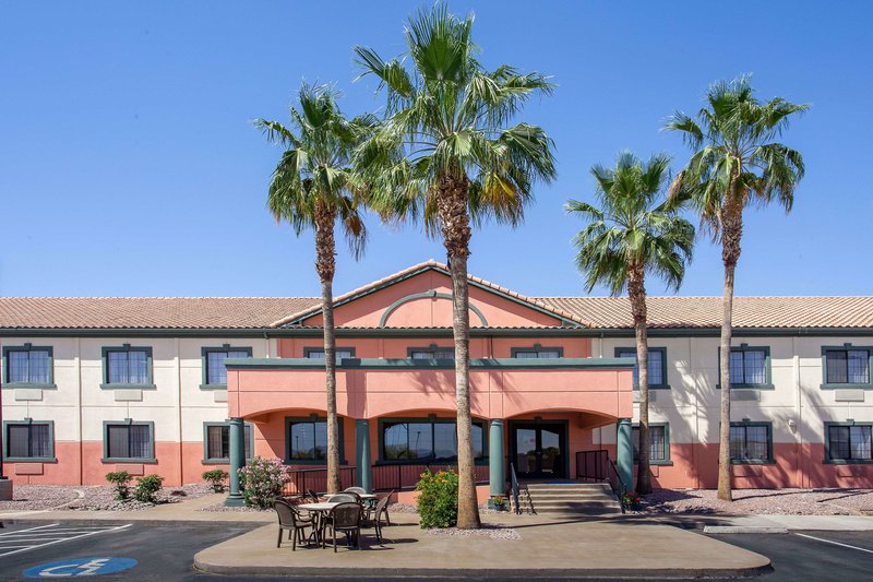 baymont by wyndham phoenix i 10 near 51st ave