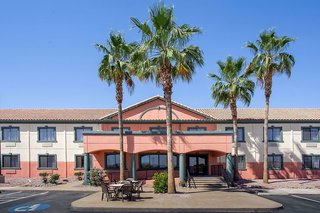 baymont by wyndham phoenix i 10 near 51st ave