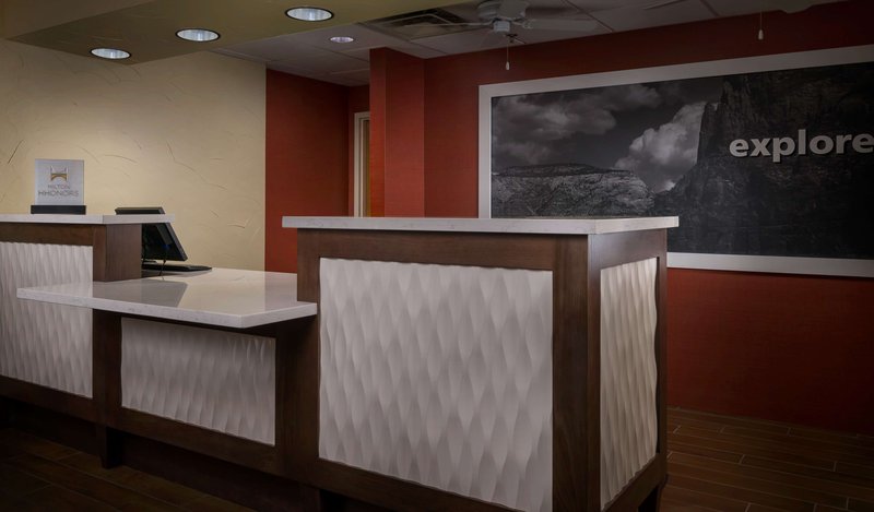 hampton inn and suites phoenix scottsdale