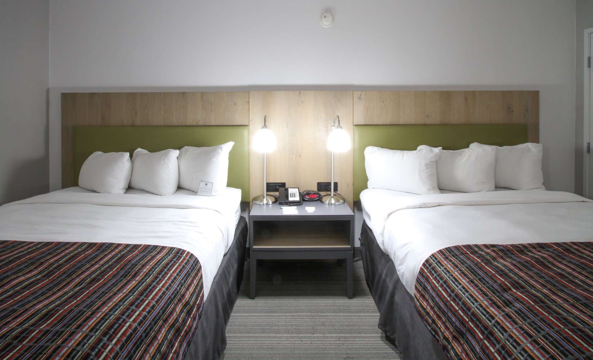 greentree inn and suites phoenix sky harbor