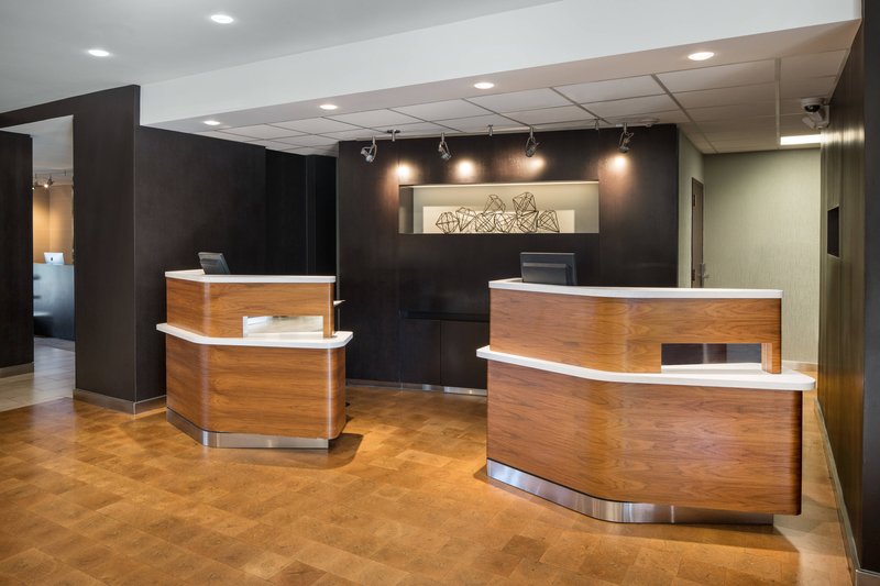 courtyard by marriott phoenix airport