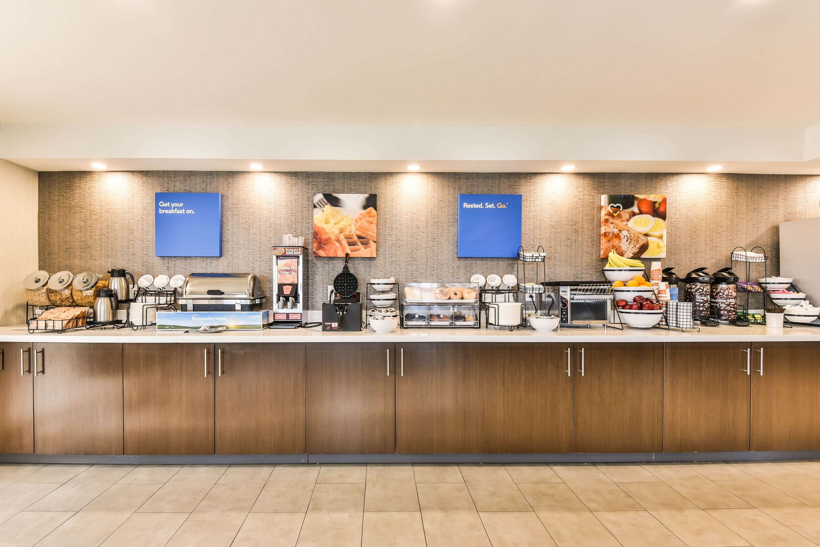 comfort inn pointe claire montreal airport
