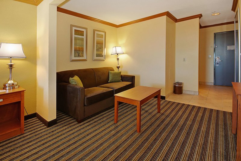 best western plus seawall inn and suites by the beach