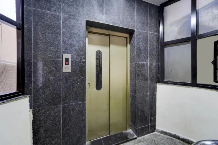 super townhouse fantasea hotels near omr