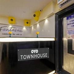 super townhouse fantasea hotels near omr