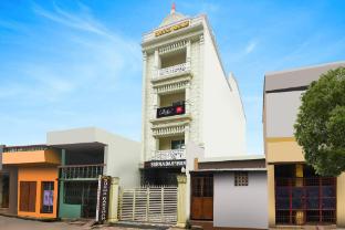 capital o hotel subhadarsan