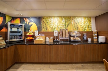 Fairfield Inn Boston Dedham,Dedham>>Boston,2 star
