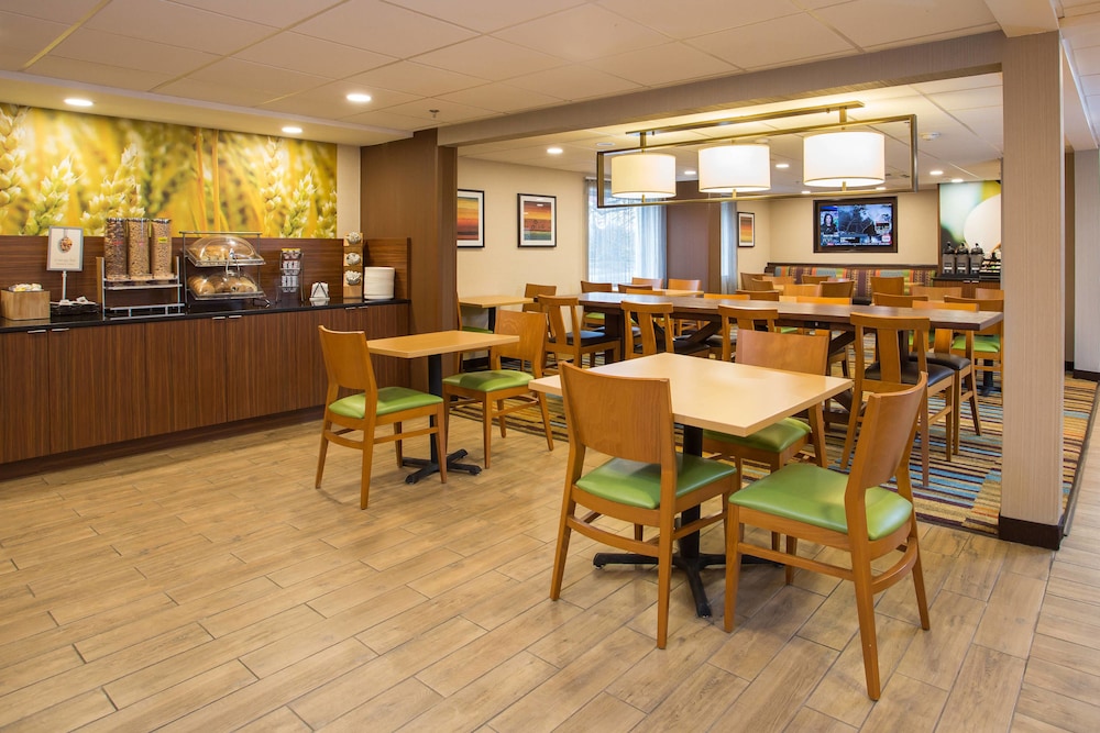 fairfield inn boston dedham