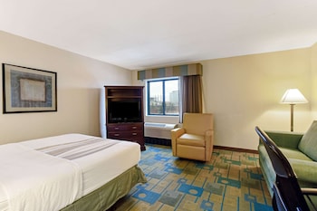 la quinta inn and suites by wyndham boston somerville
